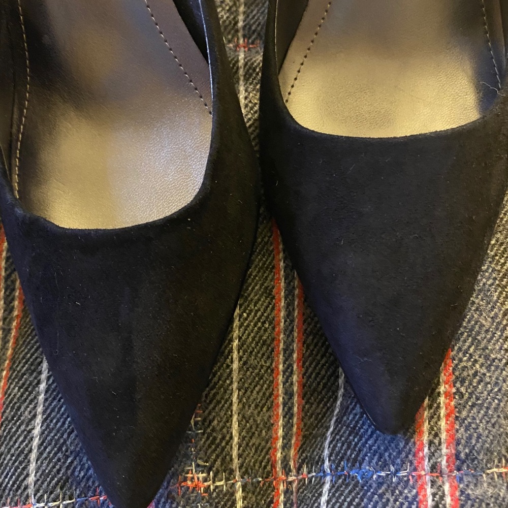 Shoes - Picture 4 of 4